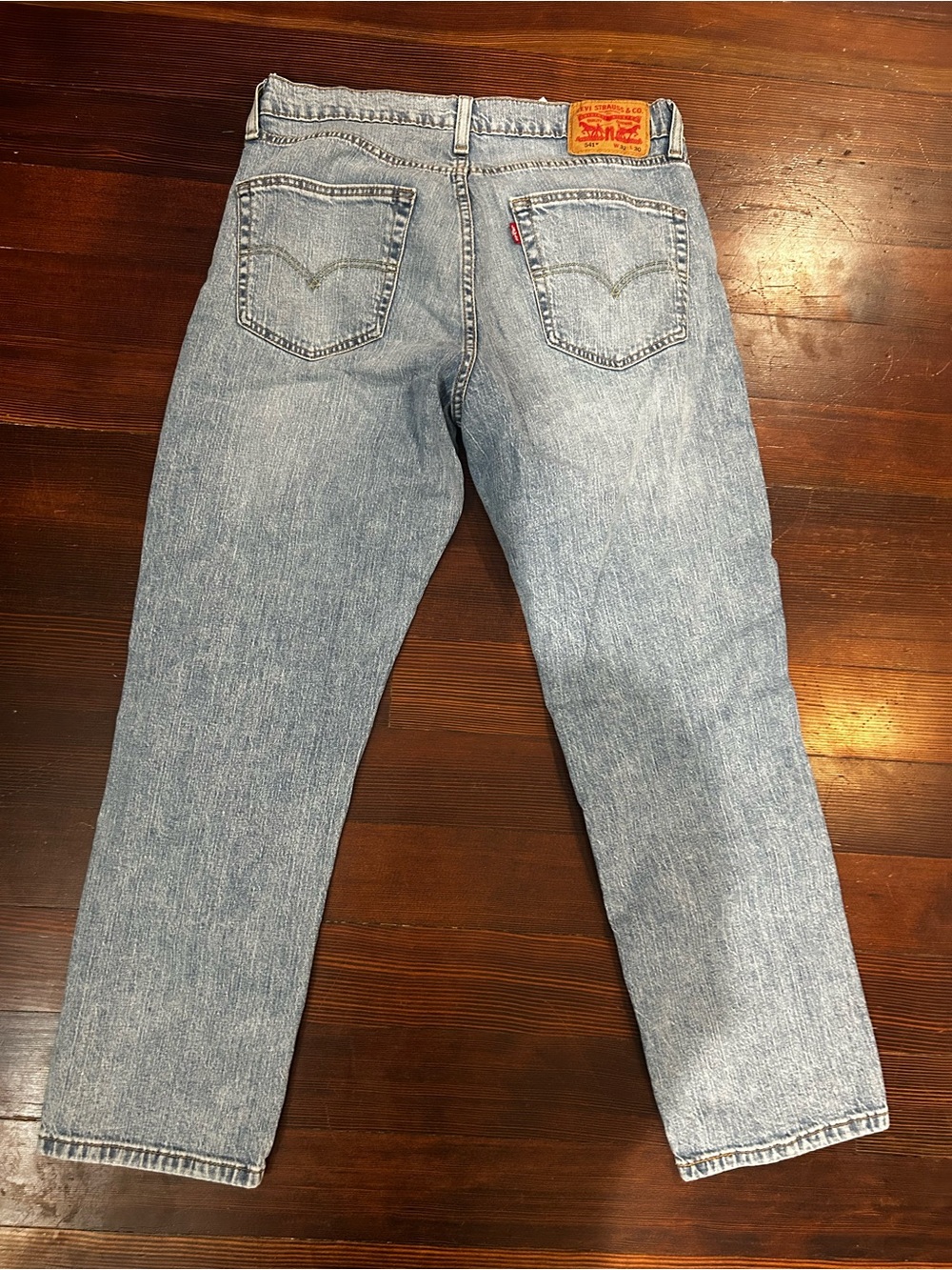 Levi's Light Wash Relaxed Jeans - Pale Blue